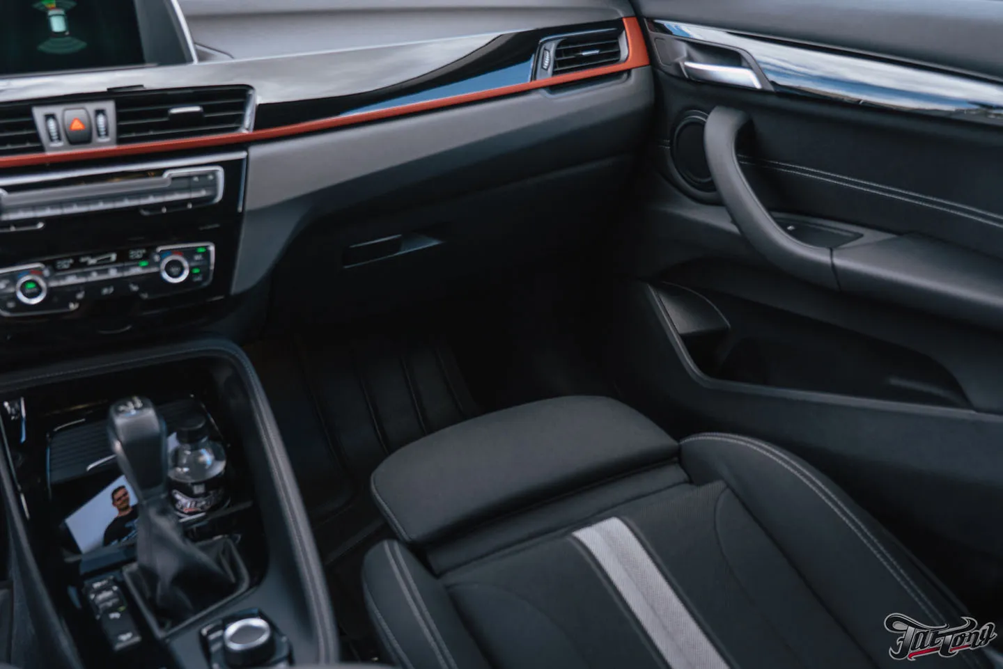 Химчистка салона и мойка подкапотного пространства BMW X1